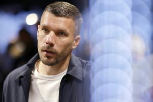 Podolskis Döner-Laden in Gladbach mit Farbe beschmiert