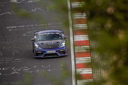 Porsche 718 Cayman GT4 RS mit Manthey Kit auf Nordschleife