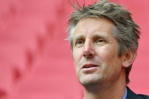 Van der Sar in niederländische Klinik verlegt