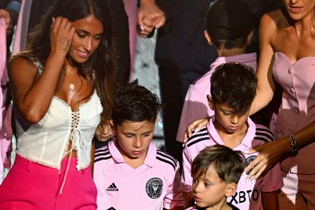 Söhnchen Thiago stiehlt Messi die Show