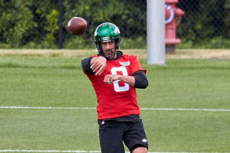 Platz 4: Aaron Rodgers (New York Jets) - Ranking 2022: Platz 1
