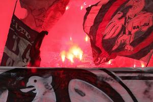 DFB-Strafen: Eintracht muss tief in die Tasche greifen