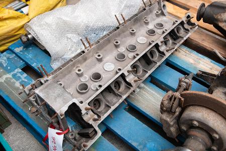 Aston Martin DB5 Sports Saloon (1964)