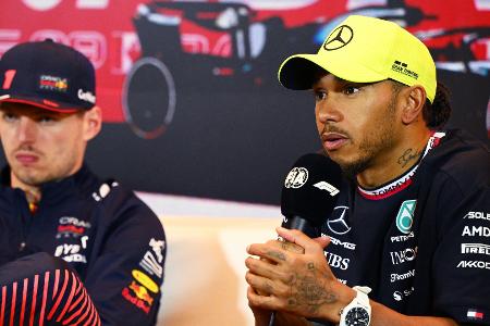 Hamilton gegen Verstappen: Spannung in der ersten Kurve