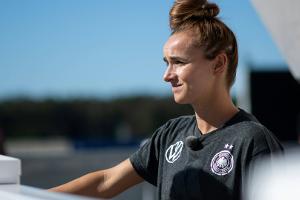 Magull: Frühe WM-Anstoßzeiten perfekt zum Rudelgucken