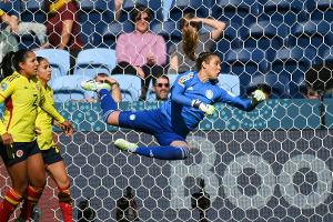 Kolumbiens Torhüterin Perez warnt vor Popp