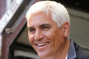 St. Pauli verlängert mit Sportchef Bornemann