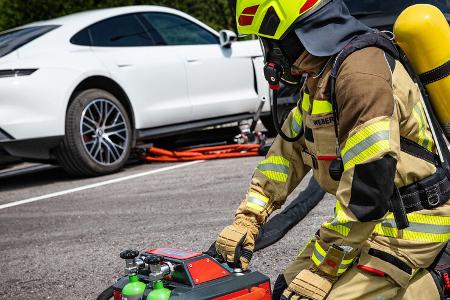 Rosenbauer Feuerwehr Akku-Loeschsystem