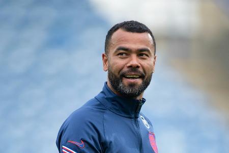 Fußball-Star Ashley Cole heiratet Model-Freundin Sharon Canu