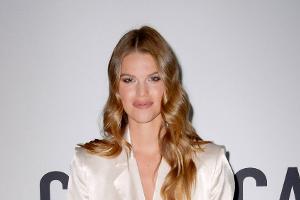 Das deutsche Model Kim Riekenberg hat geheiratet