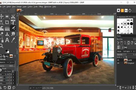 Gimp ist eine kostenlose Fotobearbeitungssoftware, die eine Vielzahl ausgereifter Funktionen für die Verbesserung und Montage von Bildern bietet.