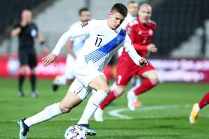 Düsseldorf leiht Tzolis von Norwich aus