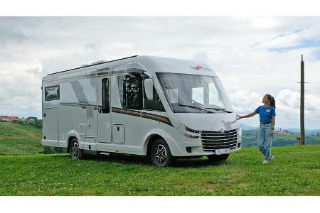 Außenansicht, Wiese, Frau