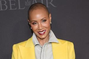 Nach Wirbel um ihre Krankheit: Jada Pinkett Smiths Haar wächst wieder