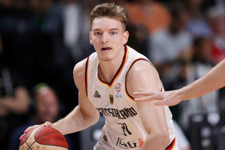 Basketballer gegen Kanada ohne Hollatz