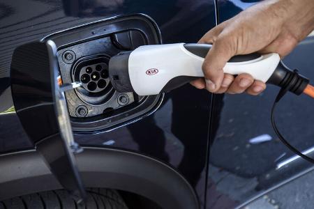 Kia Optima PHEV Plug-in-Hybrid Facelift 2020