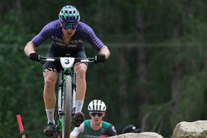 Mountainbike-WM: Schwarzbauer kostet Kollision Medaille