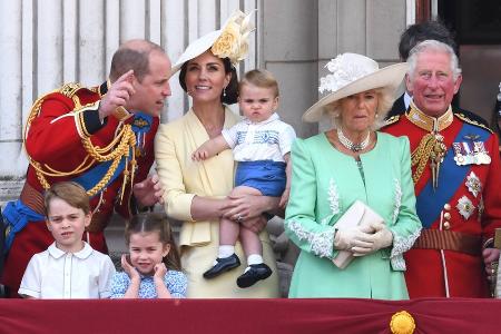 König Charles gibt William und Kate neue militärische Rollen