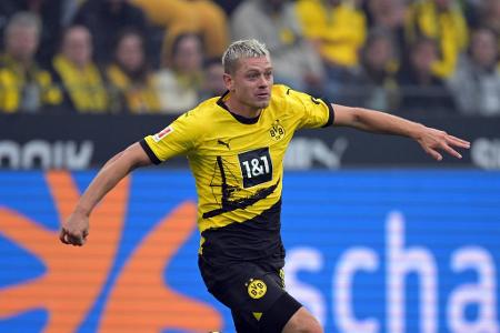 ABWEHR: Julian Ryerson - Note: 2,5 - Zunächst nahezu unsichtbar. Nach seiner scharfen Flanke in den Strafraum, die Brandt zur Vorlage zum 1:0 durch Haller weiterverarbeitete (22.) dann besser eingebunden. Leitete auch das 5:1 mit Tempo und Präzision ein.