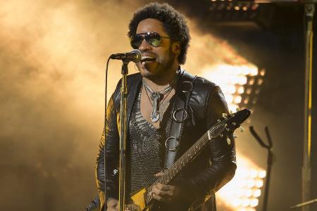 Lenny Kravitz zeigt mit 59 Jahren seinen gestählten Körper