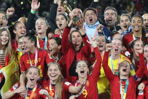 Königin Letizia im Freudentaumel: Wilde Feier beim WM-Sieg von Spanien