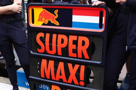 Meiste Punkte in einer Saison (Fahrer) - Mit 314 Punkten und noch zehn Rennen sowie drei Sprints vor der Nase, dürfte Verstappen seinen Punkterekord von 454 aus der Vorsaison locker knacken, wenn nichts dazwischenkommt.