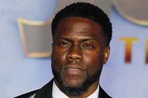 Kevin Hart nach sportlichem Übermut vorerst auf Rollstuhl angewiesen
