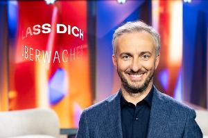 Jan Böhmermanns "Lass dich überwachen" kehrt zurück - in der Primetime