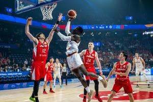 Basketballer gewinnen WM-Auftakt gegen Japan