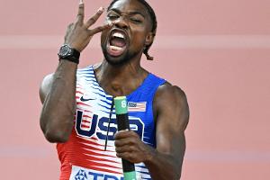 Sieg auch mit der Staffel: Lyles macht WM-Triple perfekt