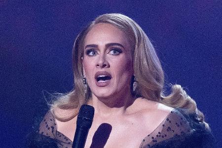 Ischiasbeschwerden: Adele konnte sich angeblich nicht mehr bewegen