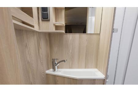 Affinity M Three Campingbus