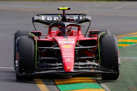 Platz 5: Carlos Sainz (Ferrari) - Note: 2,5 - Verlor durch einen schlechten Stopp in der ersten Runde viel Zeit. Ließ sich davon aber nicht den Mut nehmen. Zeigte sich gegen Mitte des Rennens aktiv und angriffslustig. Für ganz vorne fehlte aber sichtlich die Leistung. Hielt Hamilton nach dem Restart geschickt hinter sich.