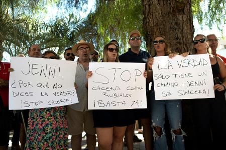 UN kritisieren Rubiales - Proteste in der Heimat