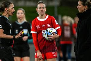 Frankfurt holt Schweizerin Riesen