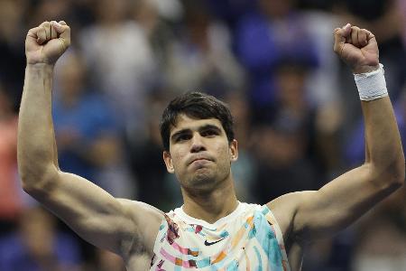 Alcaraz ohne Probleme - Wawrinka weiter auf Connors Spuren