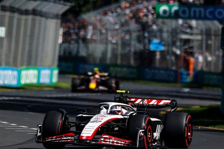 Platz 12: Nico Hülkenberg (Haas) - Note: 3,0 - Arbeitete sich beim Start etwas nach vorne, wurde vom Team dann aber auf die alternative Strategie gesetzt, die die schlechtere war. Schlug dennoch seinen Teamkollegen und machte in der finalen Phase viel richtig.