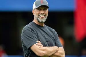 Klopp bleibt mit Liverpool an ManCity dran