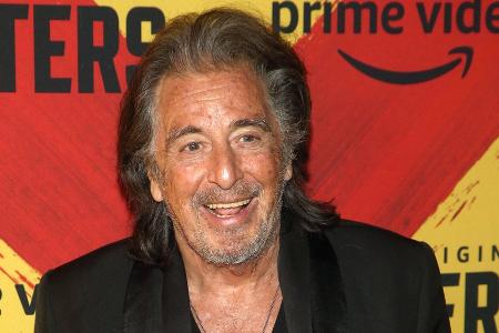 Sprecher dementiert: Al Pacino und seine Freundin sind noch ein Paar