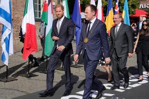 Invictus Games 2023: Prinz Harry im Düsseldorfer Rathaus empfangen