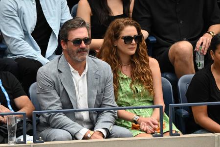...und auch 'Mad Men'-Star Jon Hamm widmete sich dem sportlichen Geschehen.