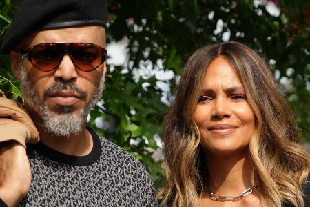 Halle Berry und Van Hunt turteln auf der Fashion Week in New York