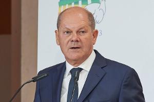 Nach Sportunfall: Bundeskanzler Olaf Scholz wieder ohne Augenklappe