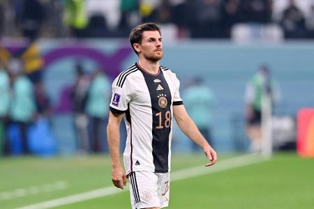 Jonas Hofmann (Bayer Leverkusen) - ohne Note - Was für ein divergentes Bild: Bei seinem neuen Klub Bayer Leverkusen mit Top-Einstand, in der Nationalmannschaft lediglich für etwas mehr als zwölf Minuten gegen Frankreich gut. Seine EM-Perspektive dürfte sehr von der Gunst des neuen Bundestrainers abhängen.