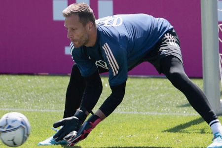 Oliver Baumann (TSG Hoffenheim) - ohne Note - Wenn Neuer zurückkehrt, dürfte es für Baumann - genau wie für Bernd Leno, der ebenfalls im Hintergrund lauert - allenfalls um einen möglichen Kaderplatz als dritter Torwart gehen, falls einer der Top drei um ter Stegen, Neuer und Trapp ausfällt.