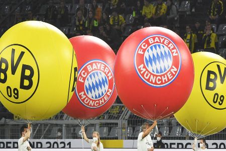 So viel geben FC Bayern, BVB und Co. für Berater aus - Jedes Jahr veröffentlicht die DFL Zahlen, aus denen die Beraterhonorare der Klubs aus der 1. und 2. Bundesliga hervorgehen. Der 'kicker' hat nun die Kennzahlen aus den Spielzeiten 2017/2018 bis 2021/2022 zusammengefasst und in Relation zu den Transferumsätzen gestellt. Wie viel haben der FC Bayern, BVB, Eintracht Frankfurt, FC Schalke und Co. ausgegeben? Die Top 20 zum Durchklicken: