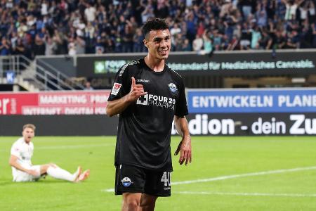 Paderborn dreht Spiel gegen Wiesbaden