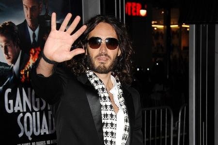 Russell Brand reagiert auf 