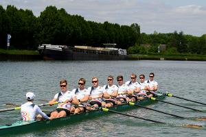 Deutschland-Achter wird Dritter beim Kanal-Cup