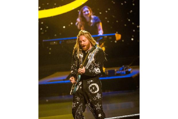 ...der im letzten Jahr Zweiter beim Eurovision Song Contest geworden war, woraufhin der diesjährige ESC in Liverpool ausgetragen wurde.